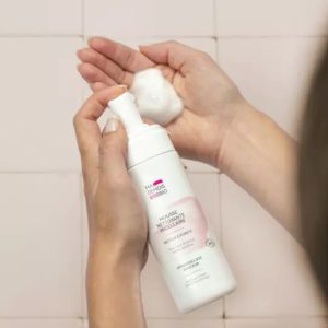 Mousse nettoyante micellaire 
Mademoiselle bio