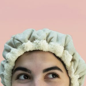 Bonnet chauffant de la marque Mille Oreillers idéal lors de l'application d'un masque capillaire