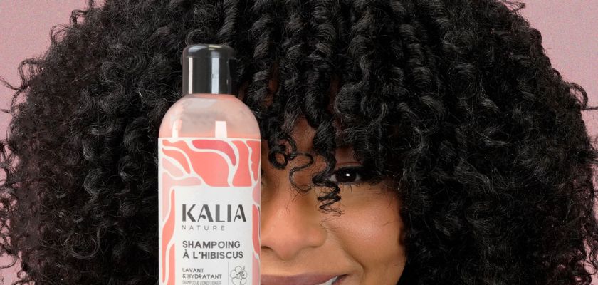 Qu’est-ce que la porosité capillaire ? Reconnaître les cheveux poreux